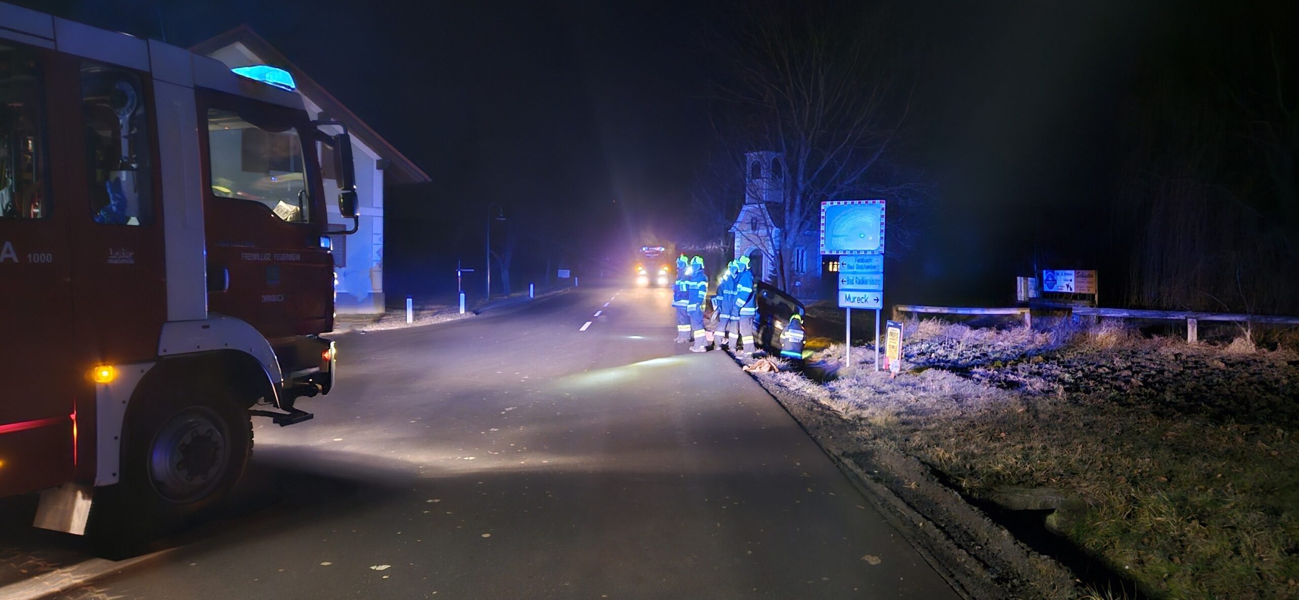 T03 – Verkehrsunfall mit Fahrzeugbergung