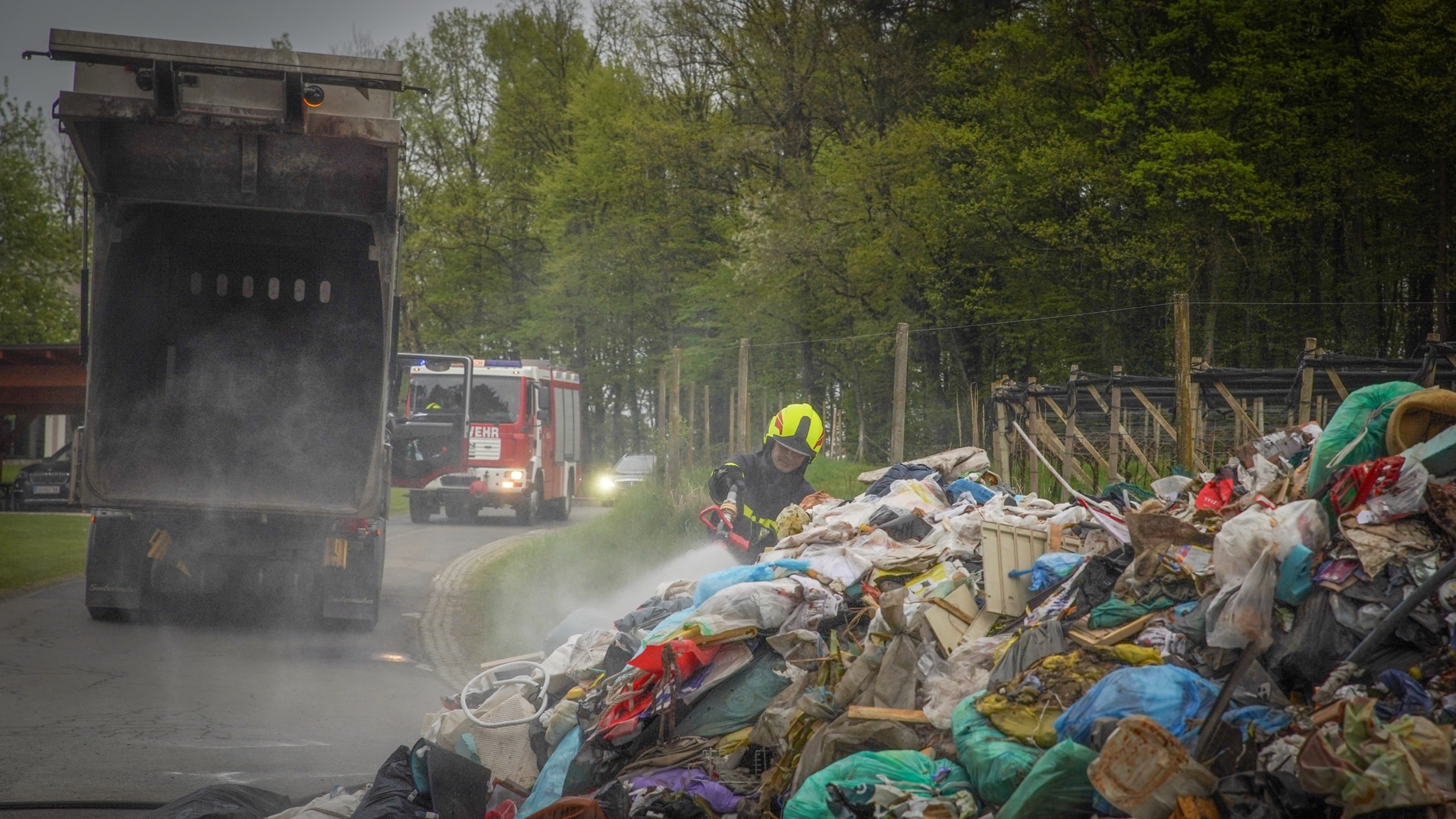 Rauchentwicklung im Restmüllwagen